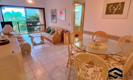 Amplo apto 03 dormitórios, sacada de frente e em localização privilegiada!
