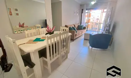 Lindo apto reformado, 03 dormitórios, na região do tortugas!