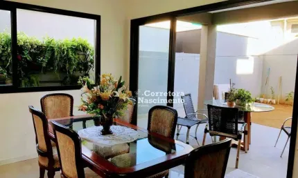 Casa à venda, 212 m² por R$ 1.300.000,00 - Condomínio Golden Park - Jacareí/SP