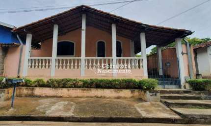 Casa com 3 dormitórios à venda, 282 m² por R$ 750.000,00 - Bom Retiro - São José dos Campos/SP