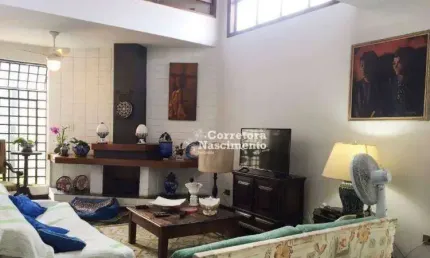 Casa com 3 dormitórios à venda, 192 m² por R$ 850.000,00 - Cidade Jardim - Jacareí/SP