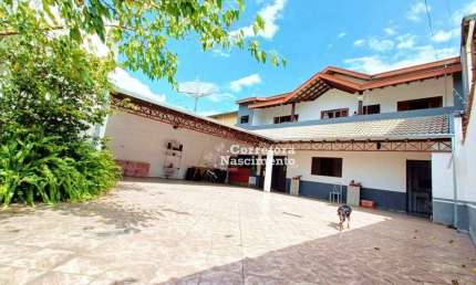 Casa com 3 dormitórios à venda, 110 m² por R$ 750.000,00 - Jardim Santa Maria - Jacareí/SP
