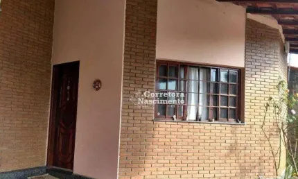 Casa com 3 dormitórios à venda, 175 m² por R$ 695.500,00 - Cidade Jardim - Jacareí/SP