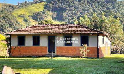 Sítio com 3 dormitórios à venda, 1709 m² por R$ 965.000,00 - Paiol Grande - São Bento do Sapucaí/SP