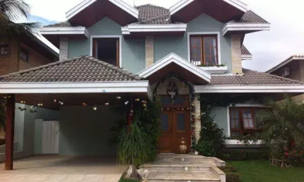 Casa com 3 dormitórios à venda, 380 m² por R$ 1.700.000,00 - Villa Branca - Jacareí/SP