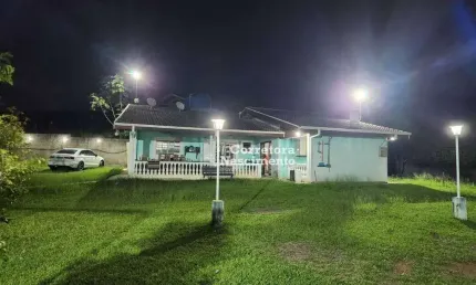 Sítio com 3 dormitórios à venda, 1600 m² por R$ 650.000 - Vila Zizinha - São José dos Campos/SP