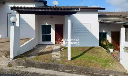 Casa com 2 dormitórios à venda, 66 m² por R$ 317.000 - Jardim Coleginho - Jacareí/SP