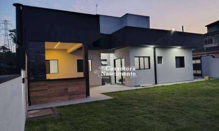Casa com 3 dormitórios à venda, 91 m² por R$ 685.000,00 - Residencial Santa Paula - Jacareí/SP