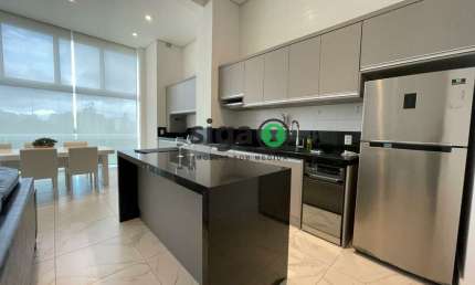 Apto com 85m², no Brooklin, com 1 suite, lavabo, 2 vagas e Pé direito duplo para locação