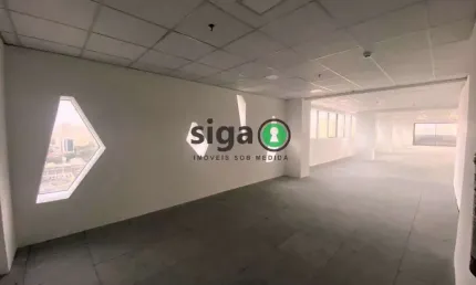 Sala comercial para alugar na Rua Luiz Seráphico Júnior, 511, Chácara Santo Antônio, São Paulo