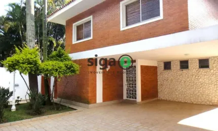 Sobrado para locação  4 quartos com 2 suites, 2 vaga de garagem, 450m²  morumbi