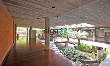 Casa  a venda na Cidade Jardim com 4 quartos - 976m²