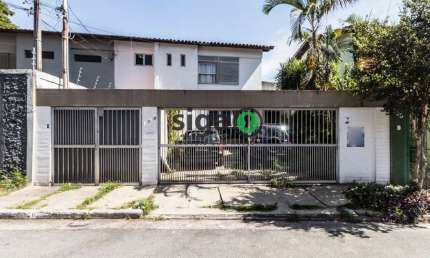 Sobrado em Campo Belo- 220m², 4 Quartos, 4 vagas disponível para Venda!!!