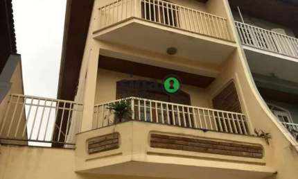 Sobrado com 180m², 3 dormitórios, churrasqueira, Vila Sônia