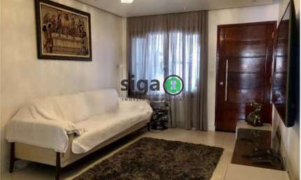 Casa reformada 3 dormitórios, varanda e portão automático próximo a Sabará