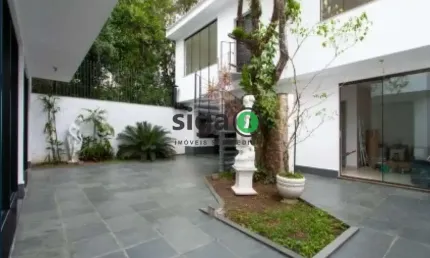 Sobrado com 3 Quartos e 3 vagas à Venda, 360 m² - Granja Julieta