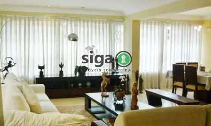 Casa em Campo Belo á Venda - 682m², 3 quartos, 7 vagas