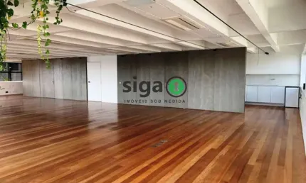 Vende-se meia laje comercial, reformada e pronta para uso, na faria lima
