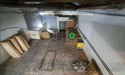 Galpão Amplo e Bem Localizado para Locação no Jabaquara - 400m² | 4 Banheiros | Próximo ao Metrô