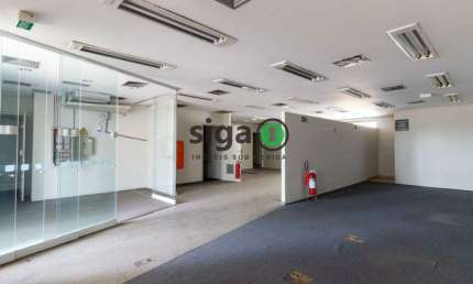Loja  no térreo com 180m², com 6 salas e 3 banheiros para Locação ou Venda em Alto de Pinheiros
