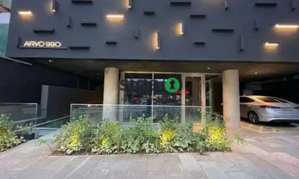 Loja para locação com 389m², 2 banheiros, fachada Ativa, em Pinheiros, no contrapiso