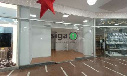 Ponto comercial para alugar na Rua Vinte e Quatro de Maio, 77, República, São Paulo