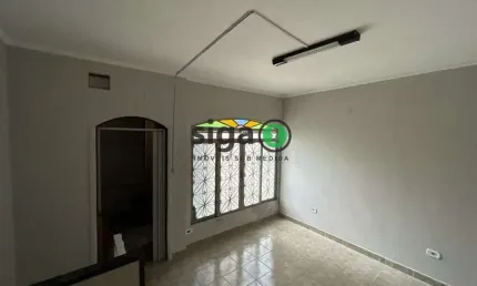 Casa Ampla com 260m², 6 quartos, 1 vaga - disponível para locação!