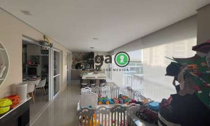 APARTAMENTO Á VENDA EM SANTO AMARO COM 3 QUARTOS, VARANDA COM CHURRASQUEIRA E DUAS VAGAS!