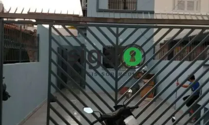 Sobrado em campo belo com 3 dormitórios sendo 1 suite e 2 vagas garagem