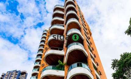VENDE ou LOCAÇÃO no Morumbi (Vila Suzana) Apartamento com 3 suítes, 4 Vagas + Depósito