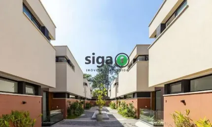 Casa em Condomínio a venda no Alto da Boa Vista com 4 quartos