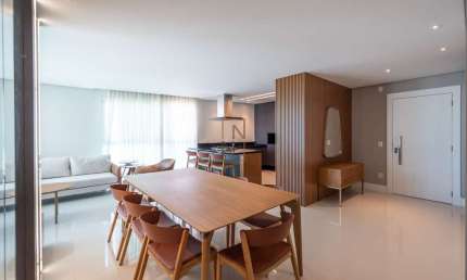 Apartamento com 3 quartos à venda na Rua 2300, 550, Praia das Taquaras, Balneário Camboriú por R$ 3.280.000