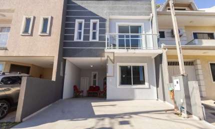 Casa em condomínio fechado com 3 quartos à venda na Alameda Nossa Senhora do Sagrado Coração, 444, Pinheirinho, Curitiba por R$ 670.000