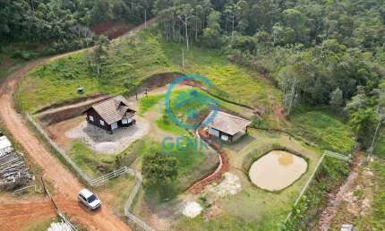 Chácara em Meio a Natureza com Lagoa e Terreno de 7.000m² à venda em Tijucas/SC
