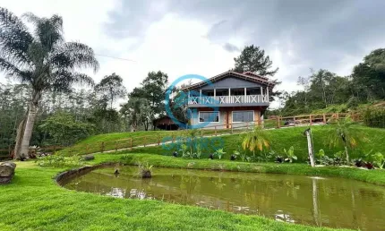 Chácara com Piscina com uma Linda Vista Panorâmica, Lagoa e Terreno de 5.800m² à venda em São João Batista/SC