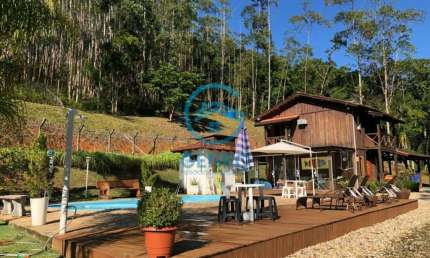 Sítio em Meio a Natureza com Piscina e Terreno de 20.330m² à venda em São João Batista/SC