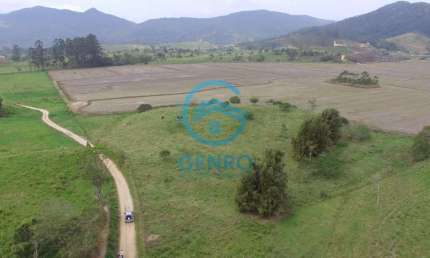 Área para Sítio com Terreno de 35.000m² ( 3.5 HECTARES ) à venda em Tijucas/SC