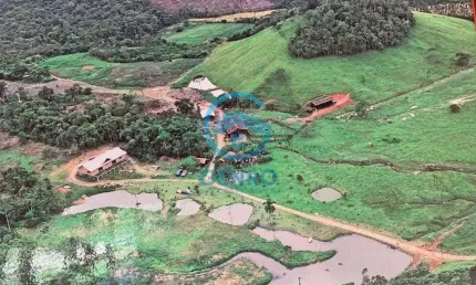 Fazenda com 10 lagoas, cachoeira e terreno de 84 hectares à venda em tijucas/sc