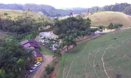 Sítio com cachoeira e terreno de 120.000m² ( 12 hectares ) à venda em canelinha/sc