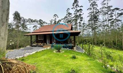 Chácara em Meio a Natureza com Piscina e Terreno de 1.500m² à venda em Canelinha/SC