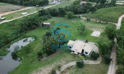 Sítio em Meio a Natureza com Lagoas, Piscina e Terreno de 17.000m² ( 1.7 HECTARES ) à venda em Tijucas/SC
