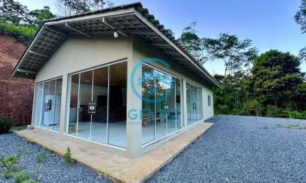 Chácara Semimobiliada em Meio a Natureza com Terreno de 3.000m² à venda em Tijucas/SC