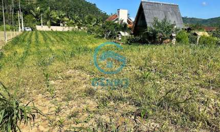 Lote para Chácara em Meio a Natureza e Terreno de 1.746m² à venda em Tijucas/SC