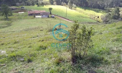 Sítio na Serra Catarinense com Lagoa, Cachoeira e Terreno de 80.000m² ( 08 Hectares ) à venda em Alfredo Wagner/SC