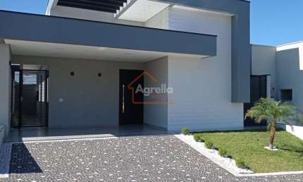 CASA TÉRREA COM SUITE À VENDA NO CONDOMÍNIO SANTA MÔNICA III - MOGI GUAÇU/SP
