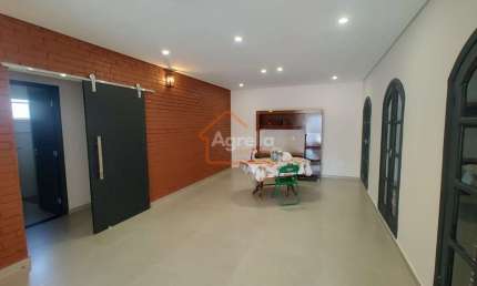 CASA A VENDA NO JARDIM LONGATTO NA CIDADE DE MOGI MIRIM - SP, COM 2 SUÍTES.