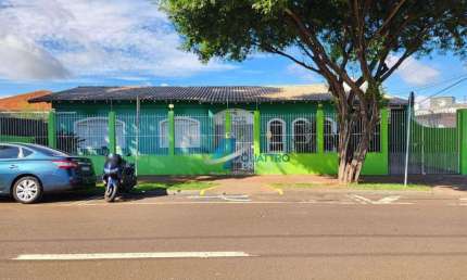 Casa comercial para locação com 300 m² na Av. Santos Dumont, Londrina