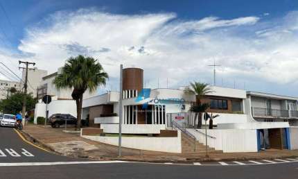 Casa Comercial para alugar com 592 m² - R. Senador S. Naves, Londrina PR