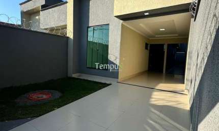 Casa com 3 quartos à venda na Rua Diamantina, Jardim Cristalino, Aparecida de Goiânia