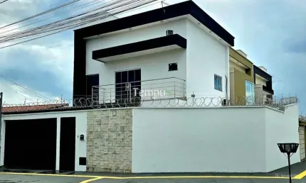 Casa com 3 quartos à venda na Rua Luxemburgo, Jardim Europa, Goiânia